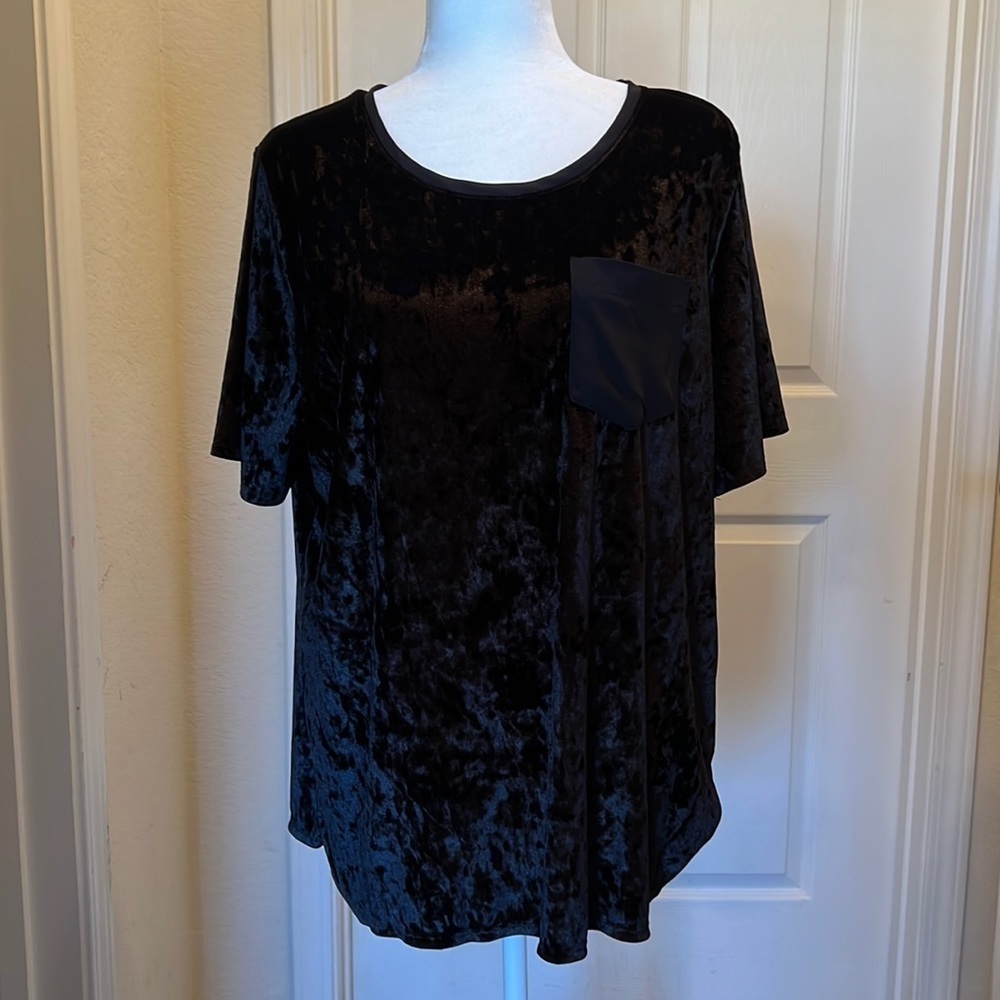 EVRI Crushed Velvet Top